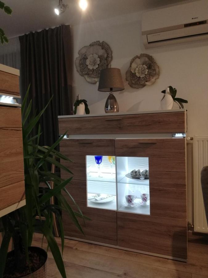 Galeria Stastie Leilighet Senec Eksteriør bilde