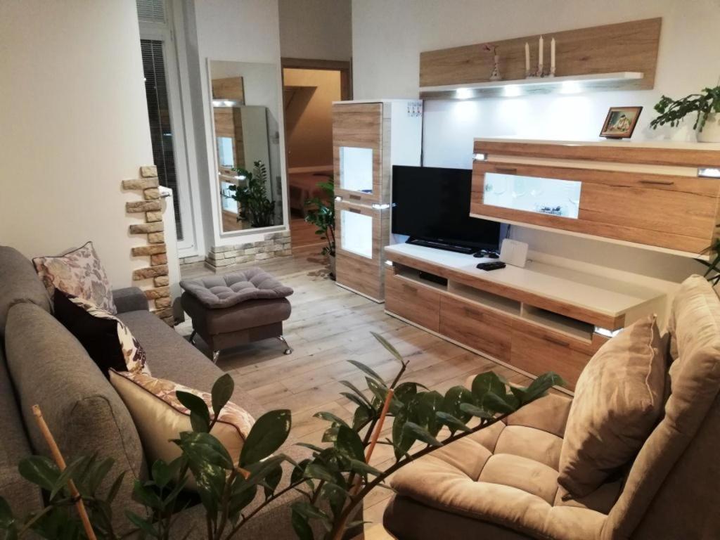 Galeria Stastie Leilighet Senec Eksteriør bilde