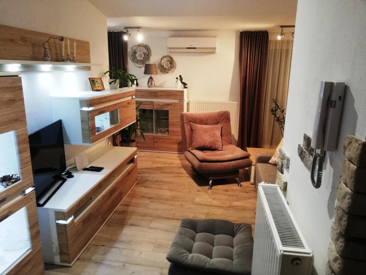 Galeria Stastie Leilighet Senec Eksteriør bilde