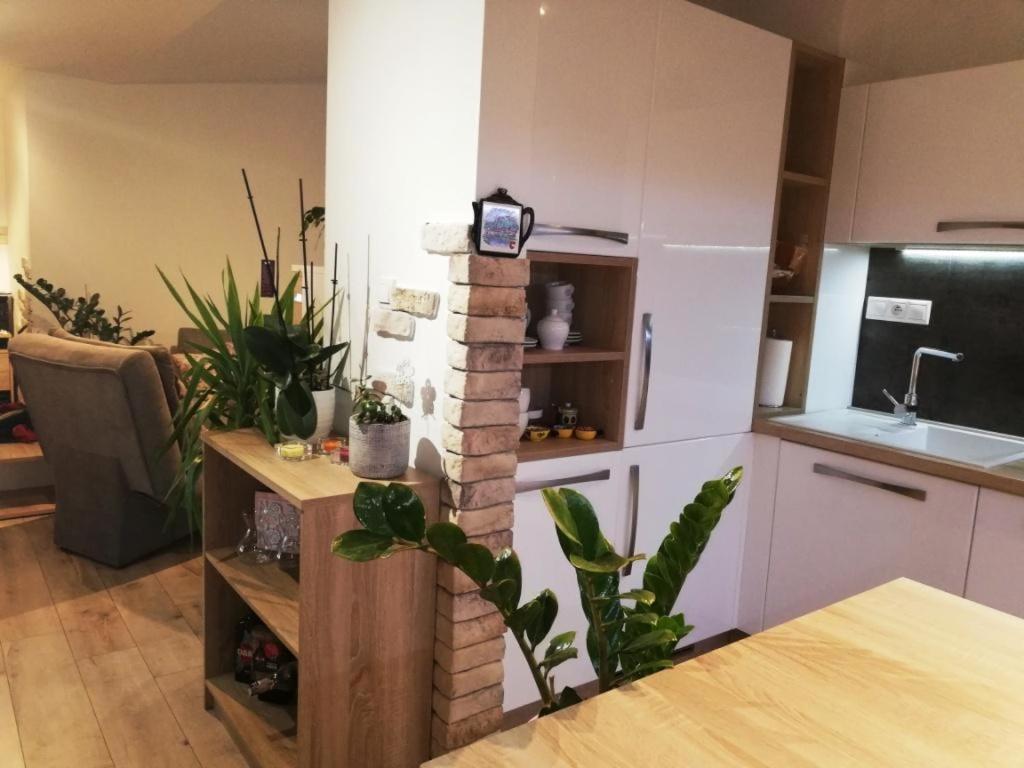 Galeria Stastie Leilighet Senec Eksteriør bilde